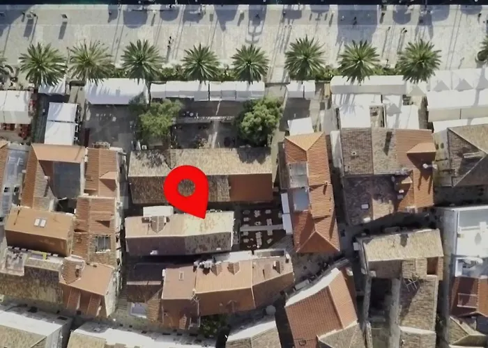 דירה Street Garden חוואר