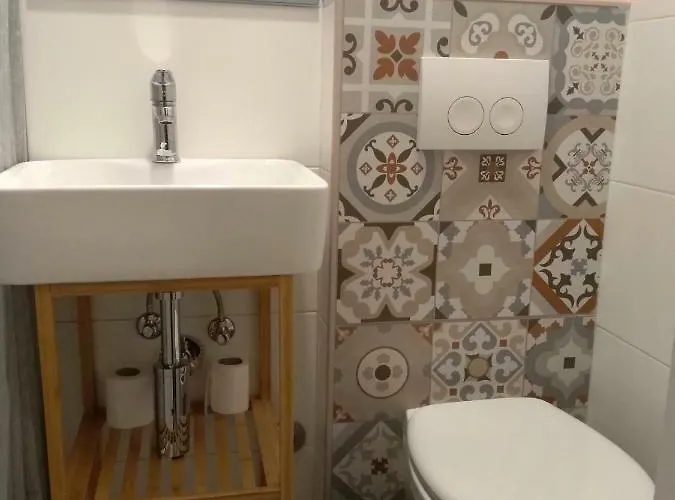 Street Garden דירה חוואר