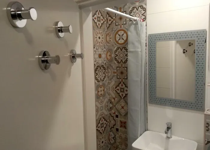 דירה Street Garden חוואר