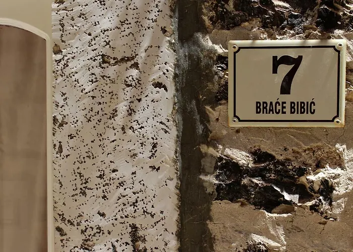 דירה Street Garden